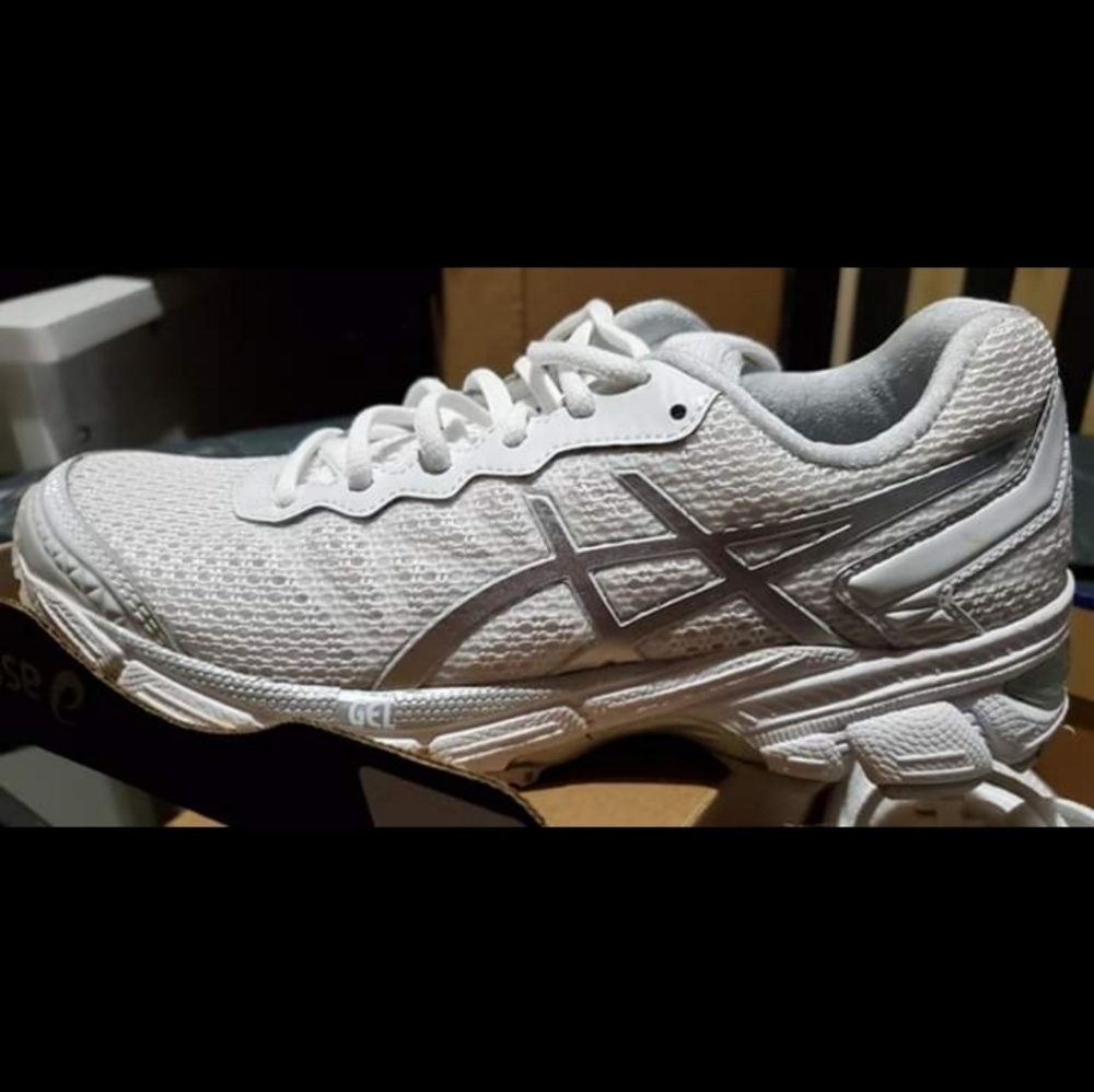 Asics size 7